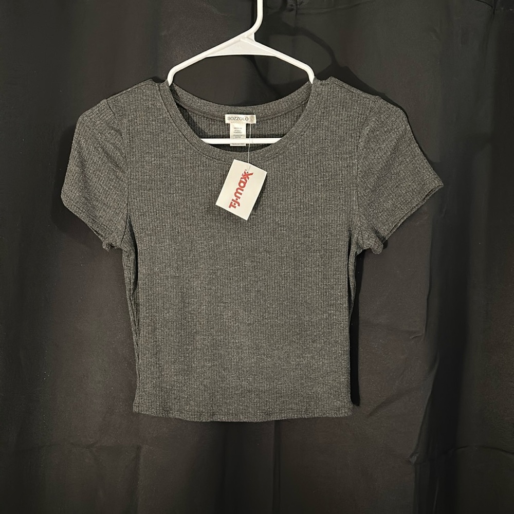 Gray Ribbed Cropped Tee